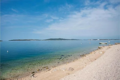 Ferienhaus in Šibenik nahe Adriastrand
