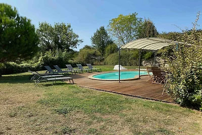 Villa in Frankreich mit Pool und Garten