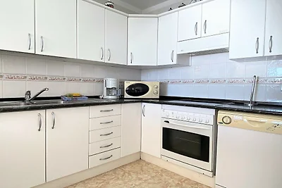 Wohnung in Nerja mit Meerblick & Pools