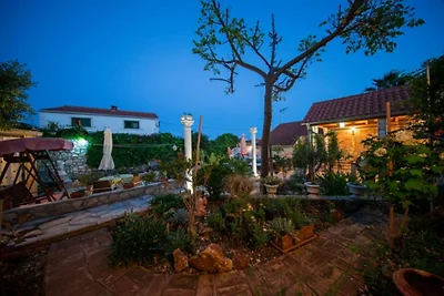 Golden Coast Apartments - A3 OneBedroom with ...