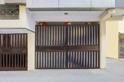 Super Hotel O Uttam Nagar