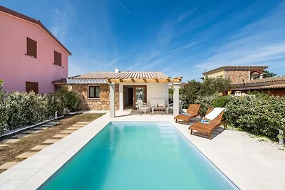 Vakantiehuis in San Teodoro met zwembad