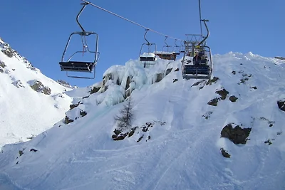 Schönes Ferienhaus mit Sauna in Riddes