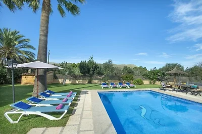 Villa in Pollensa mit Schwimmbecken