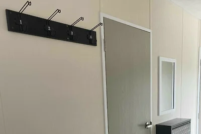 Hütte in Serooskerke mit Schwimmbecken