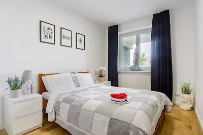 Spacious Central Warsaw Apartment