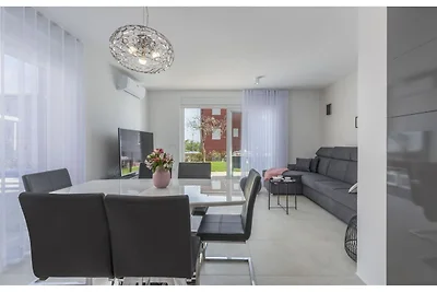Appartamento a Novigrad con vista mare e...