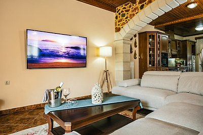 Villa, Agia Marina