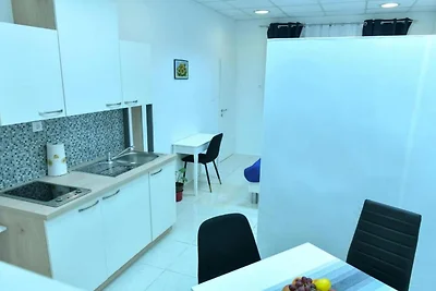 Charming Sinj Town Studio Apartments - Studio...