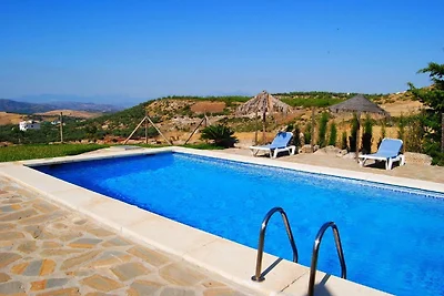 Uriges Cottage mit Pool in Andalusien