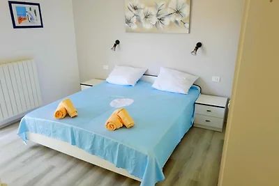 Gemütliche Wohnung in Kampor in Strandnähe