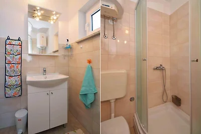 Ruim appartement in Murter