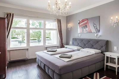 Deluxe-Design Apartment