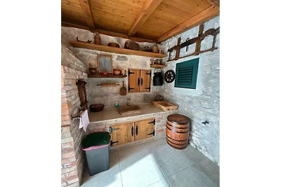 Eli Rustic mit privatem Pool