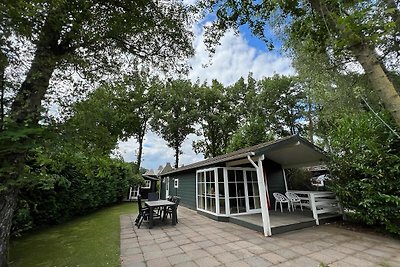 Chalet in Voorthuizen met overdekt zwembad