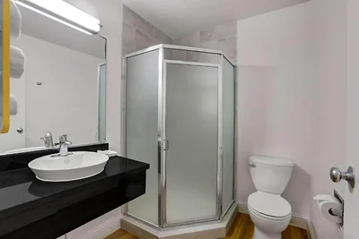 MS6 King City | 1 Queensize-Bett | NS...