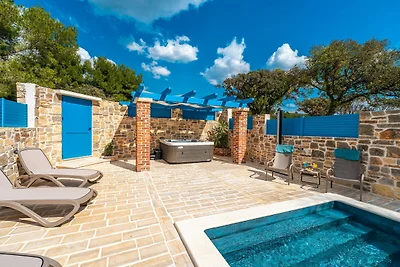 Ferienhaus in Sukošan am Meer