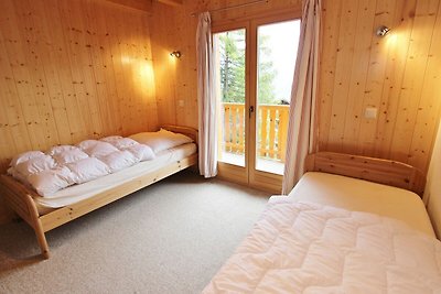 Bella casa vacanze con sauna a Riddes