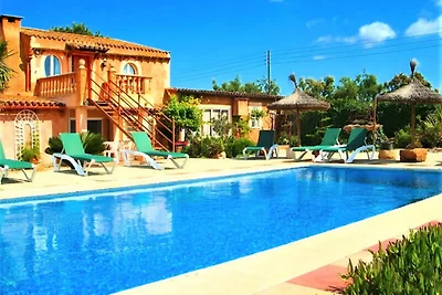 Villa in Campos mit Pool und Garten