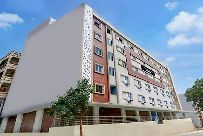 Moderner Aufenthalt im Kukatpally Hyderabad