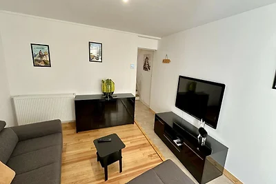 Sanctuaire luxuriant près de la forêt