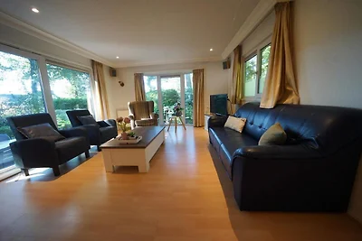 Geräumiges Familienchalet inmitten der Natur