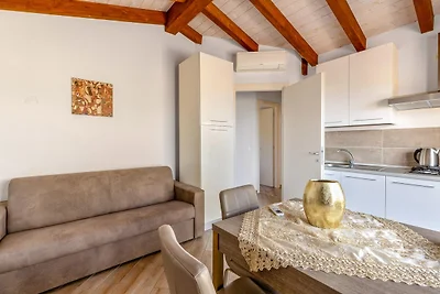 Apartment in Badesi mit Balkon