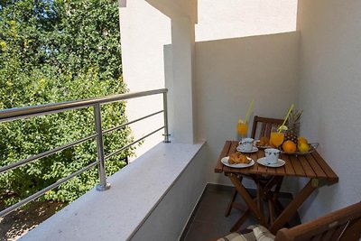 Villa Mia - One Bedroom Apartment (Top Floor)