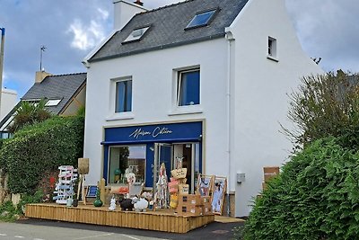 Ferienhaus mit Privatgarten und Meerblick obe...