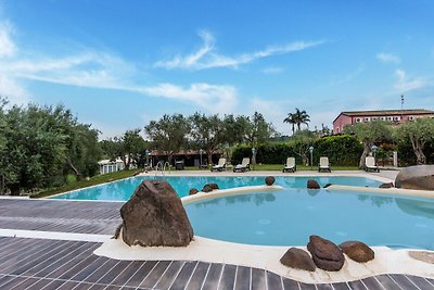 Modernes Ferienhaus in Carlentini mit Pool