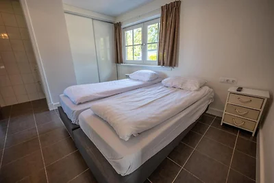 6-osobowy bungalow z widokiem na wodę