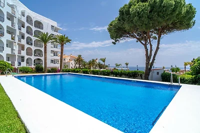 Perfekter Rückzugsort an der Küste in Nerja