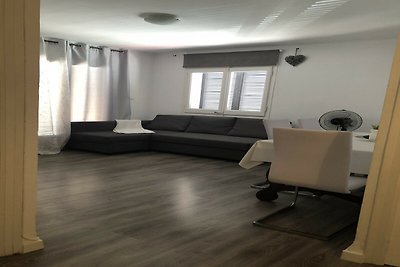 Wohnung in Estartit mit Garten