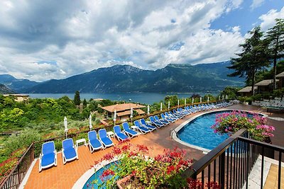 Wohnung in Limone mit Balkon oder Terrasse