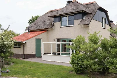 Makkum-Villa mit Whirlpool für 6 Personen