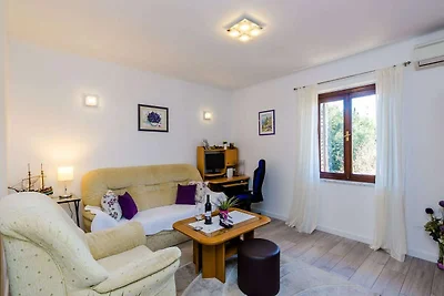 Apartment Veronika - One Bedroom Apartment wi...