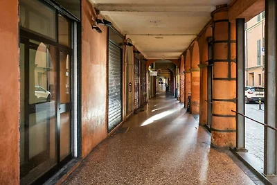 Wohnung in Bologna mit Balkon und Parken