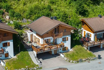 Confortevole Chalet Alpino per 12 persone