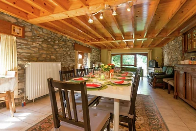 Traditionelles Ferienhaus mit Aussicht in...