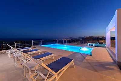 Wunderschöne Villa mit Infinity-Pool und...