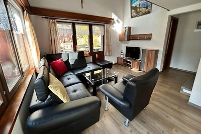 Chalet mit 2 Wohnungen von Wiesen umgeben,