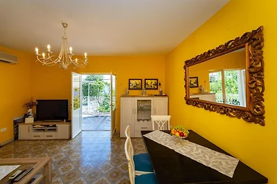 Villa mit Infinity-Pool, Spa