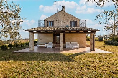 Gemütliches Ferienhaus in Moregnano mit...