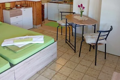 Apartments Julia - Studio Apartment Julia 6
