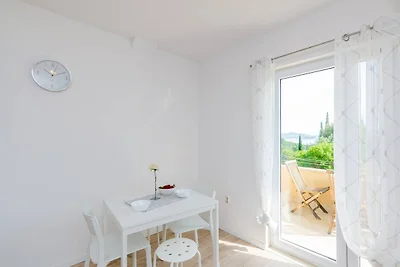 Apartment mit 1 Zimmer und Terrasse