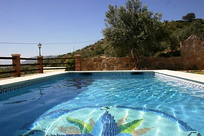 Rustikale Villa in Alora mit Swimmingpool
