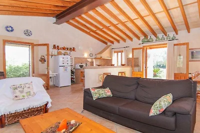 Finca in Llubi mit Schwimmbecken