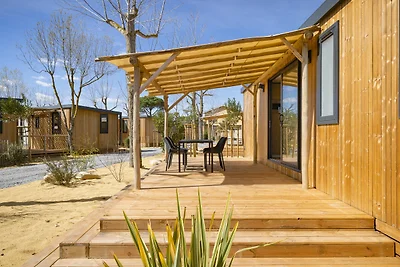 Modern chalet with air conditioning, in a hol...