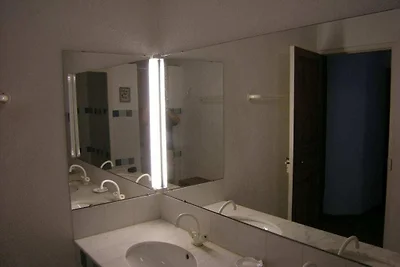 "Ancien Cafe" mit Innenhof