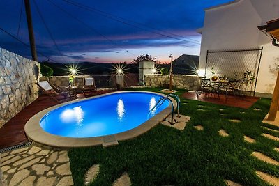 Gorgeous holiday home with pool and terrace ...